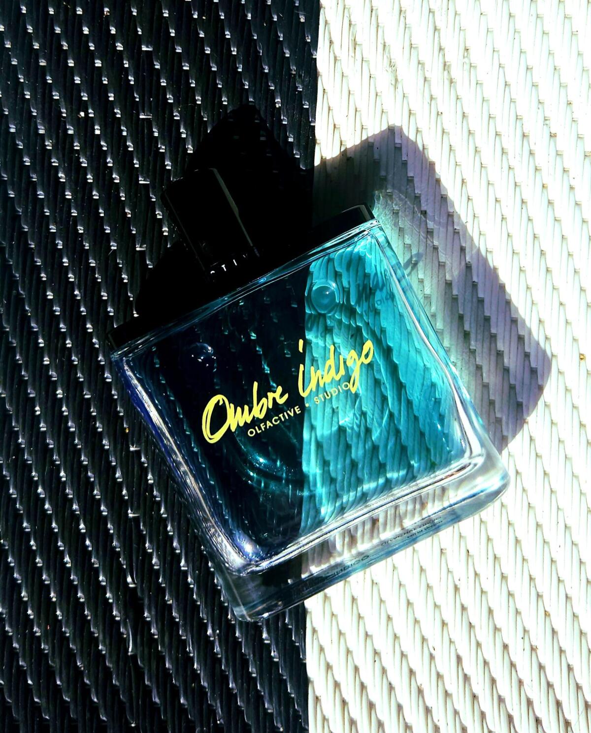 تصویر عطر امبره ایندیگو اولفکتیو استودیو
