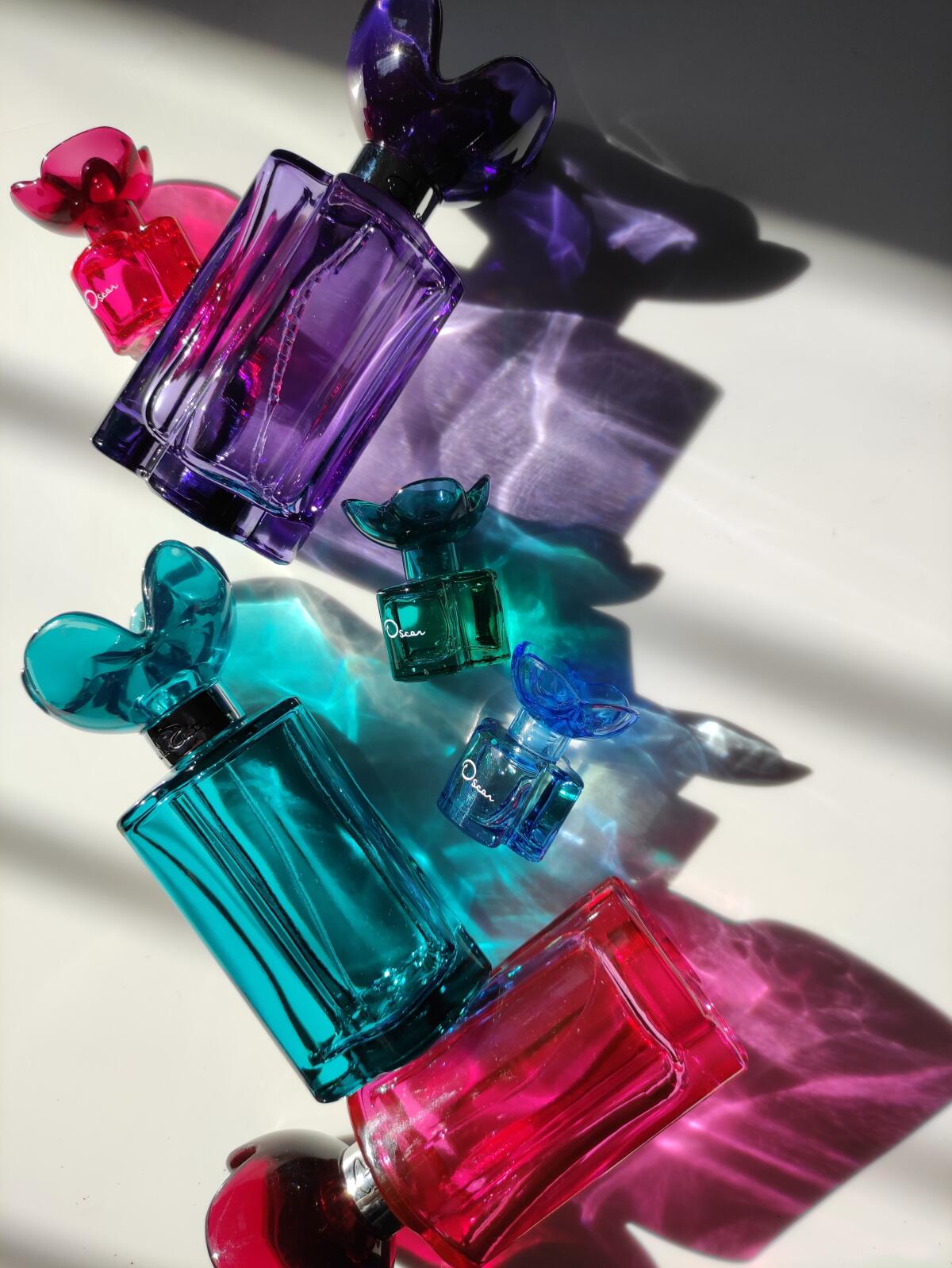 تصویر عطر تروپیکال اسکار دلا رنتا