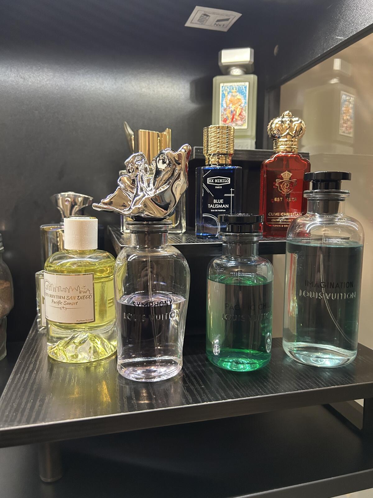 تصویر عطر ولونگ چا ایکس نیشانه