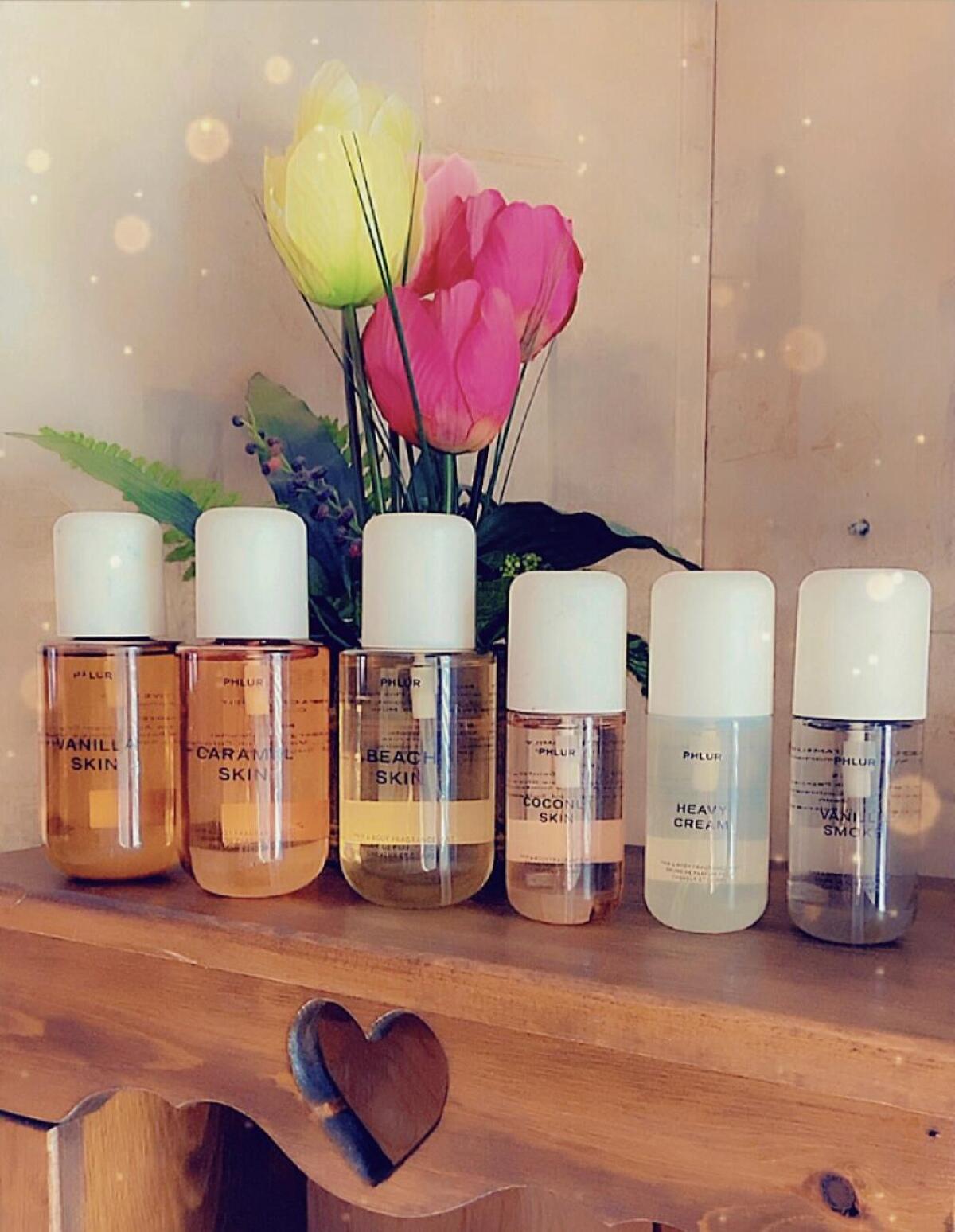 تصویر عطر ونیا اسکین فلور