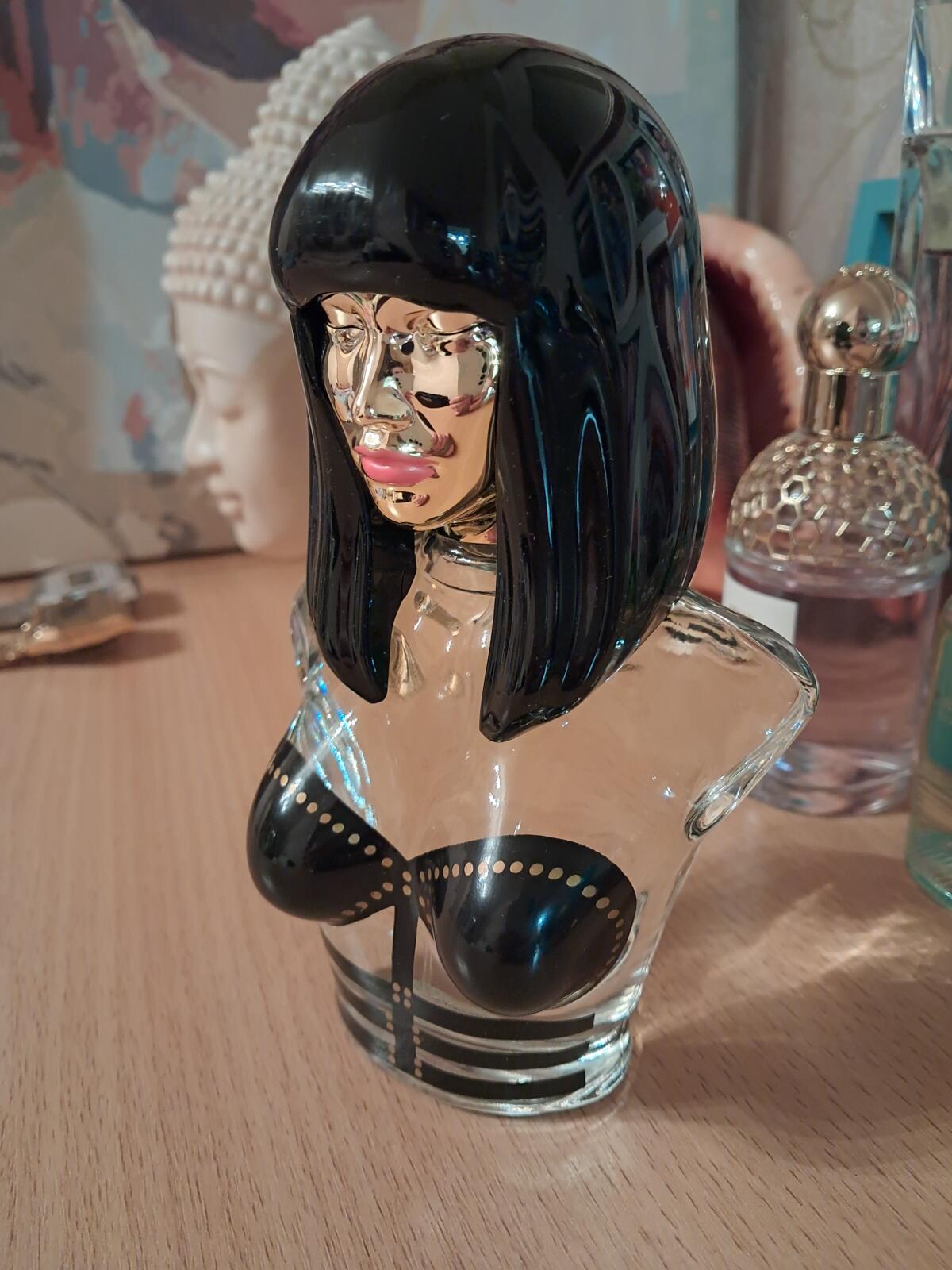 تصویر عطر اونیکا نیکی میناج