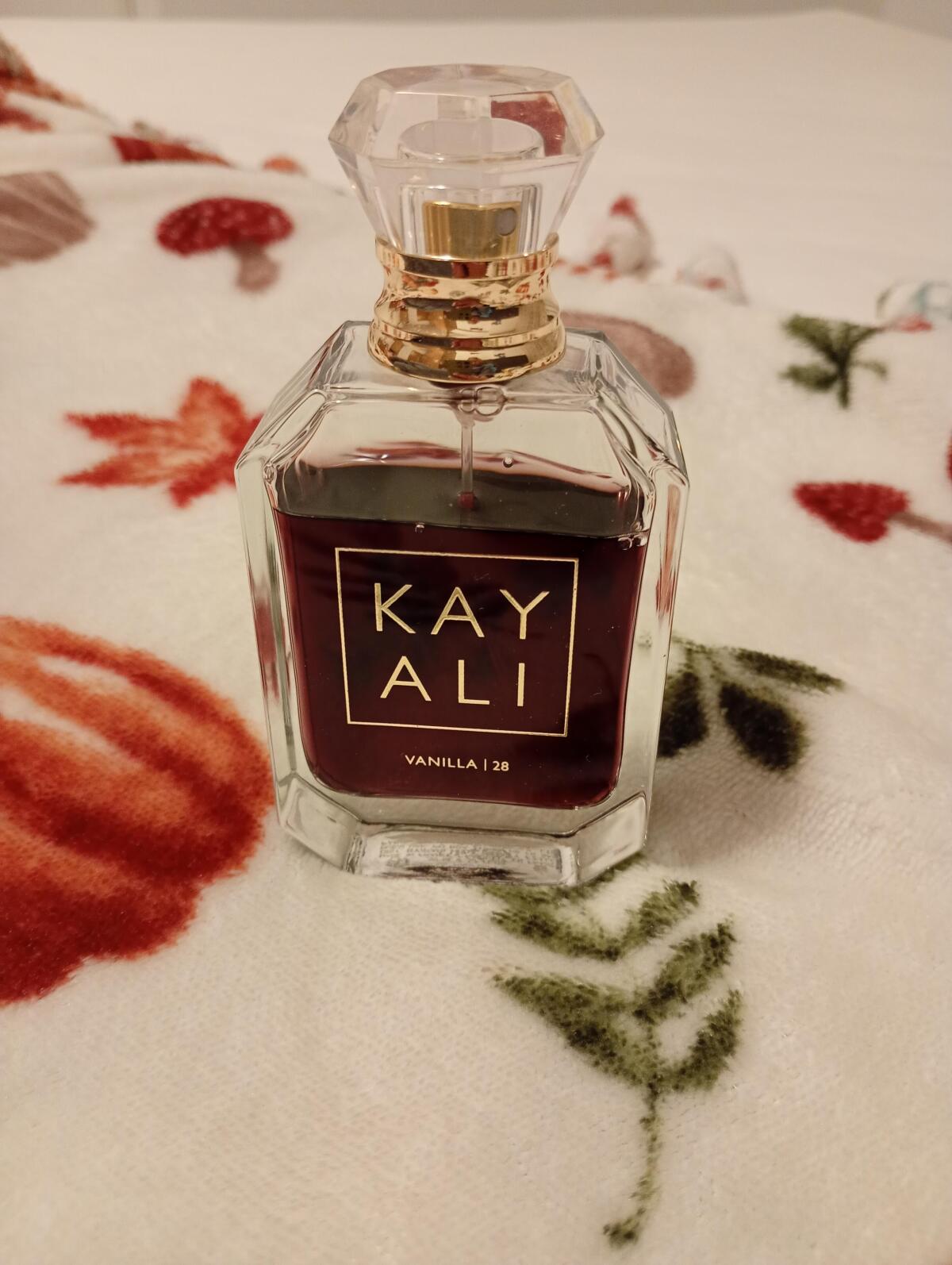 تصویر عطر وانیلا ۲۸ کیالی فرگرنسز