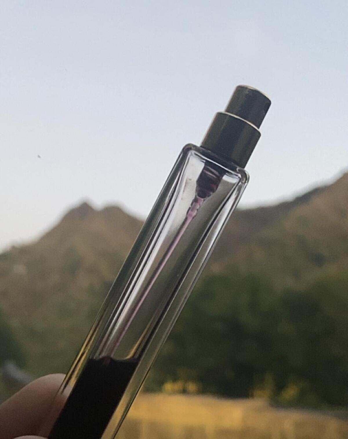 تصویر عطر وانیلا ۲۸ کیالی فرگرنسز