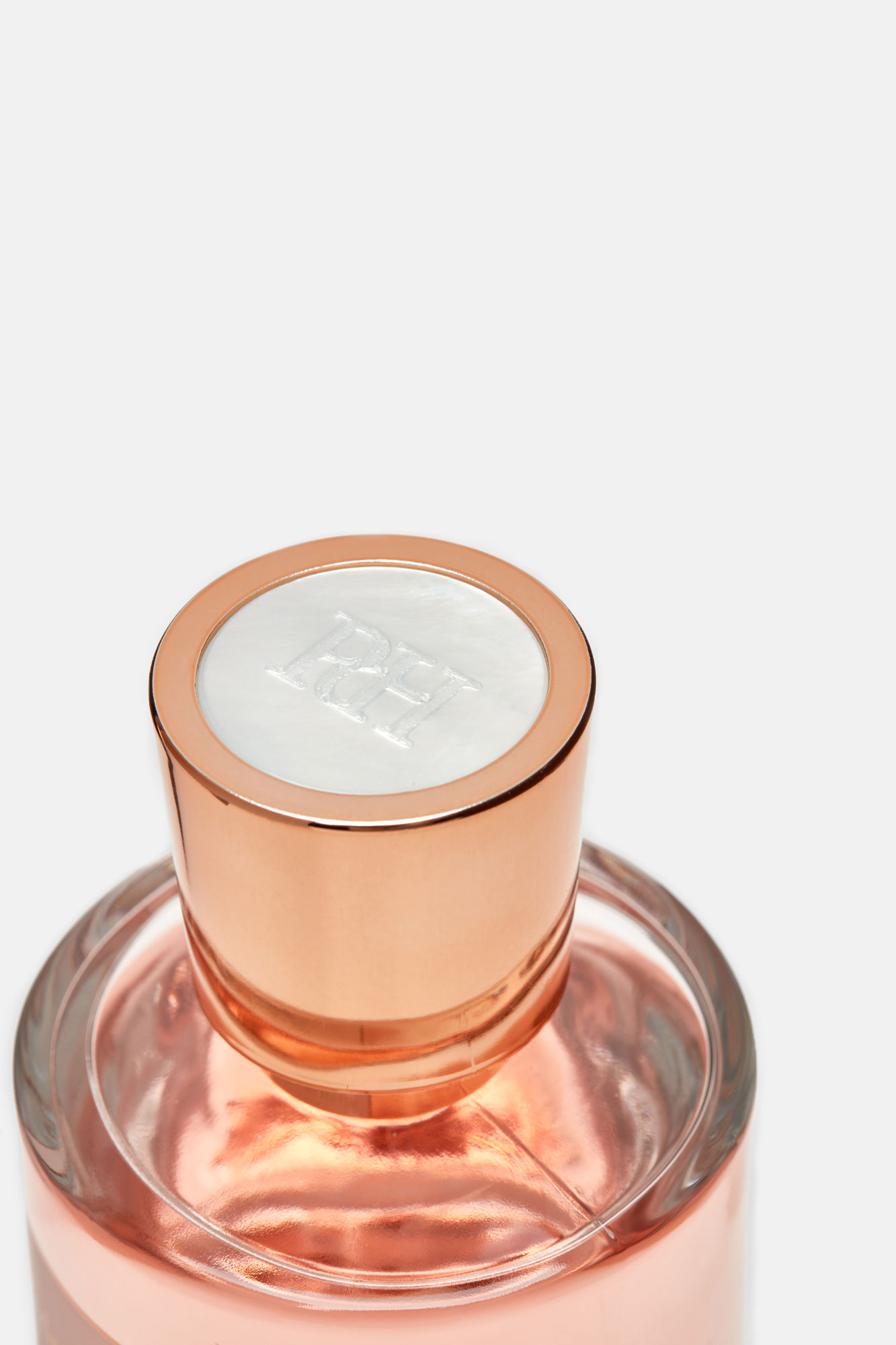 تصویر عطر پئونی پدرو دل هیرو