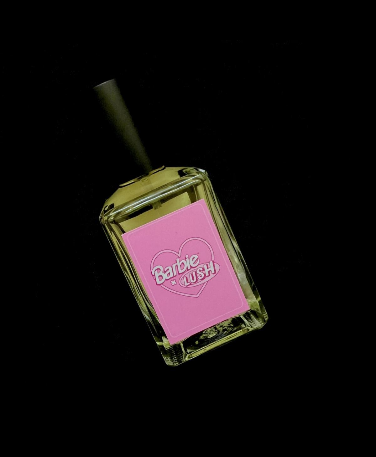 تصویر عطر باربی لاش
