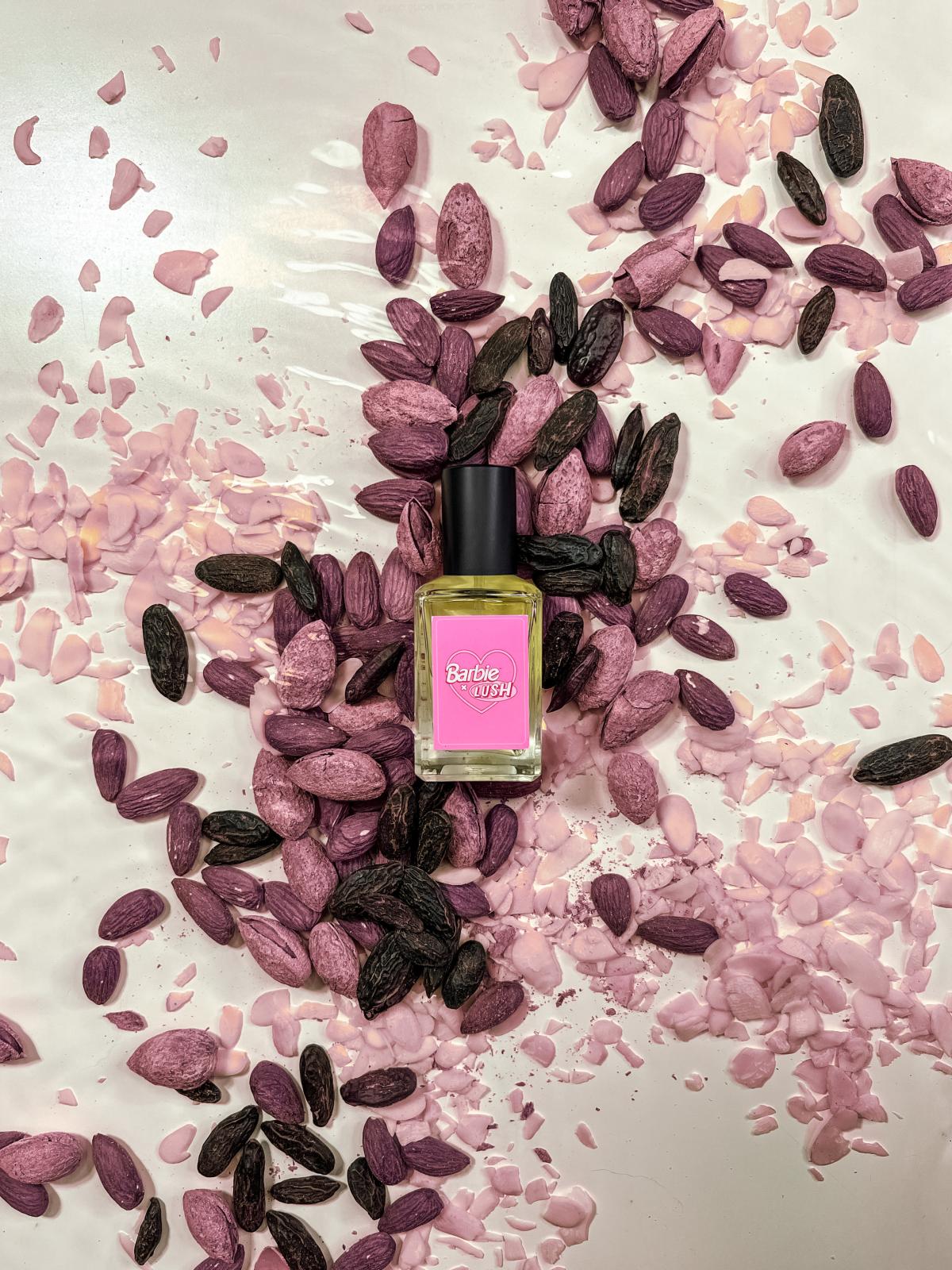 تصویر عطر باربی لاش