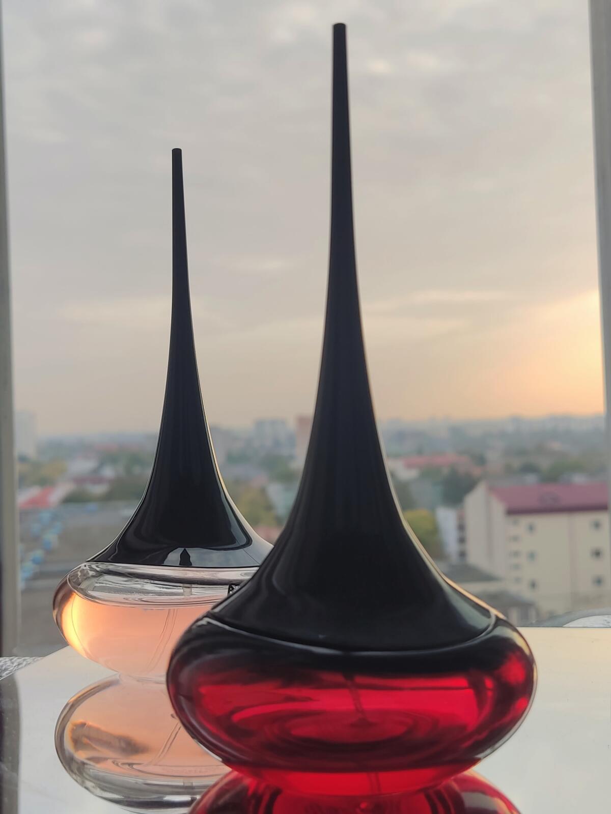 تصویر عطر لاو پوشن سیکرتس اوریفلیم