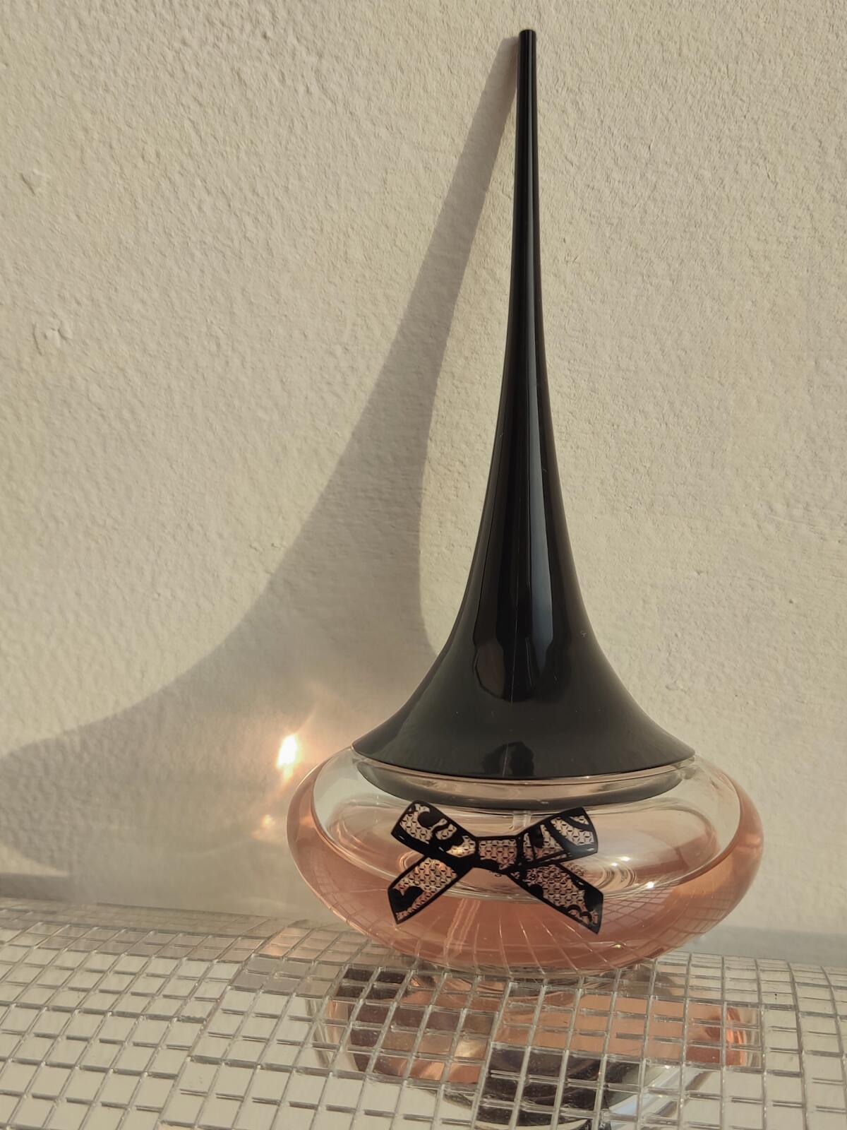 تصویر عطر لاو پوشن سیکرتس اوریفلیم