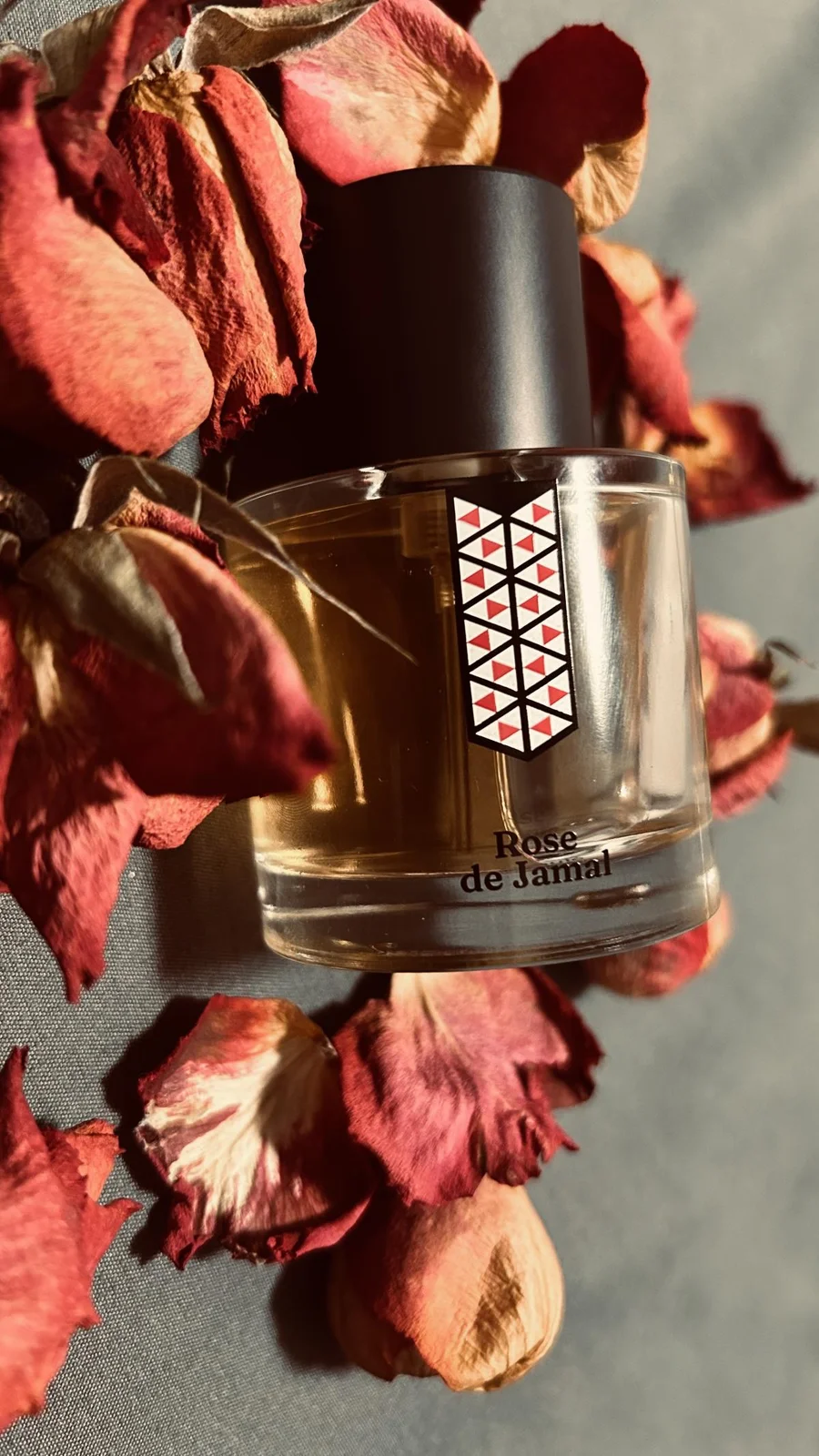 تصویر عطر روز د ژمال له اندمودابل