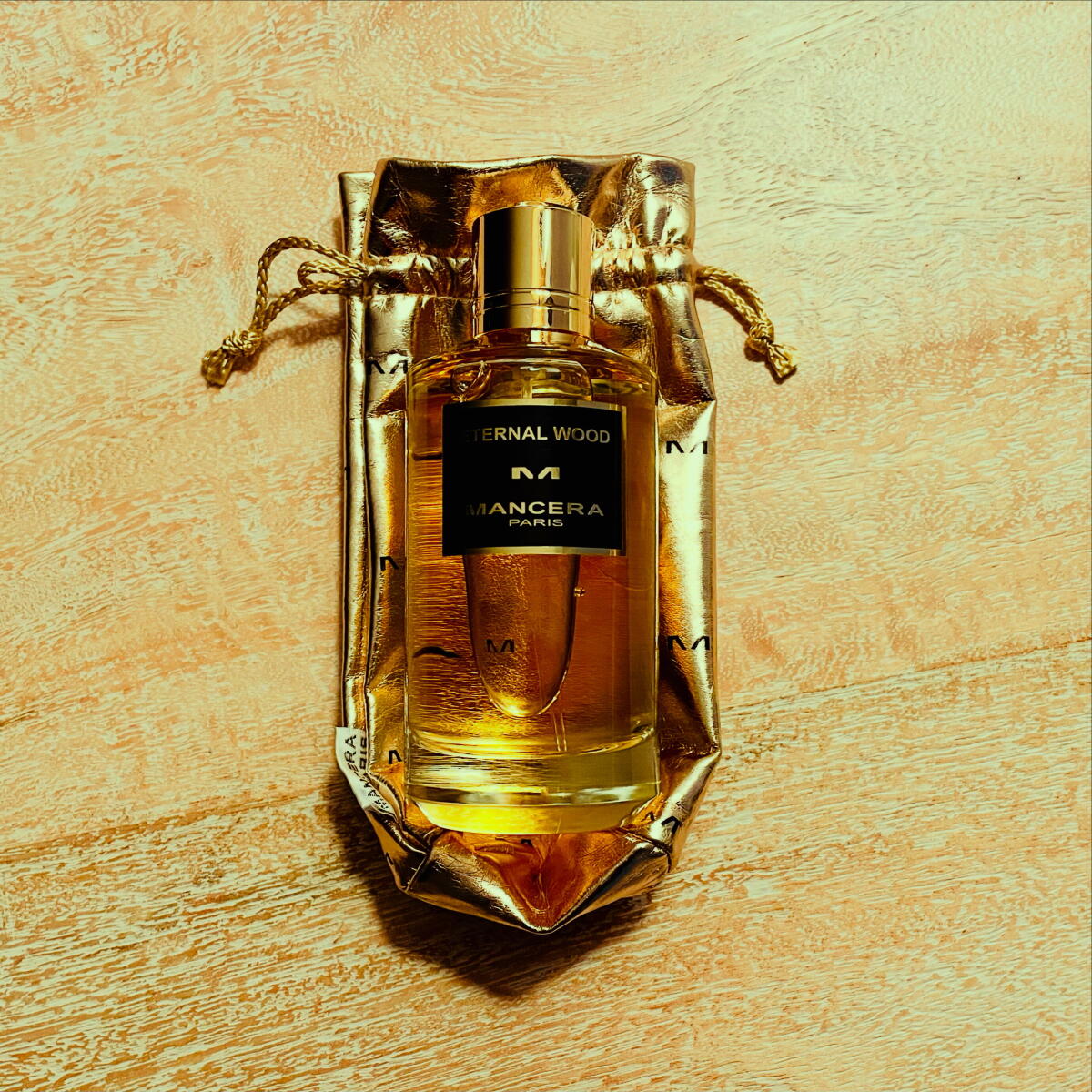 تصویر عطر ایتـِرنال وود مانسرا