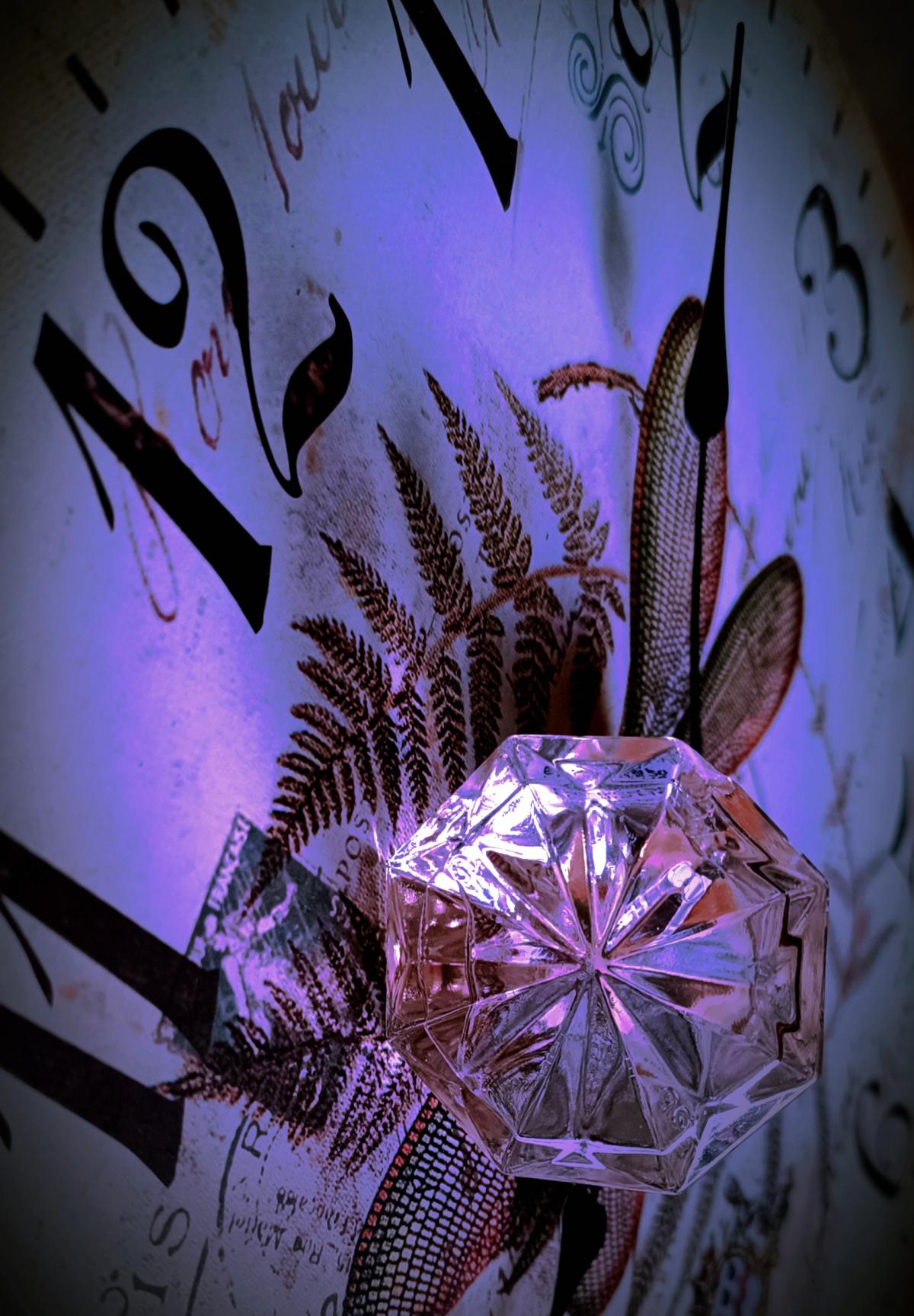 تصویر عطر پَرادایِس اوریفلیم