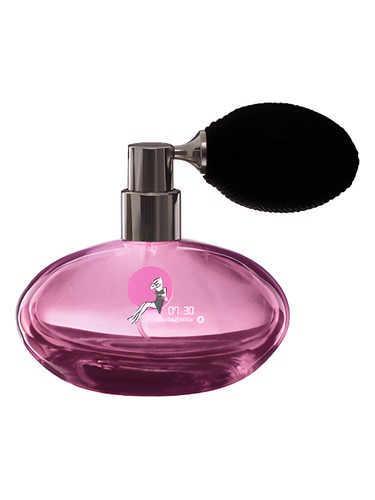 تصویر عطر له پیتیت فولیز 07:30 لولو کاستانیت
