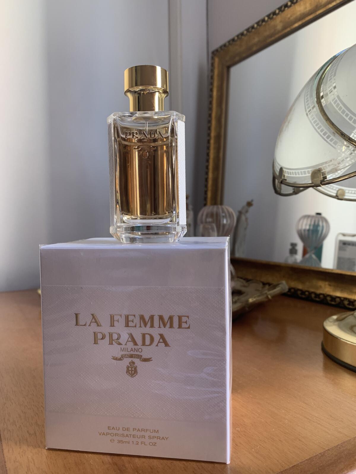 تصویر عطر پرادا لا فم