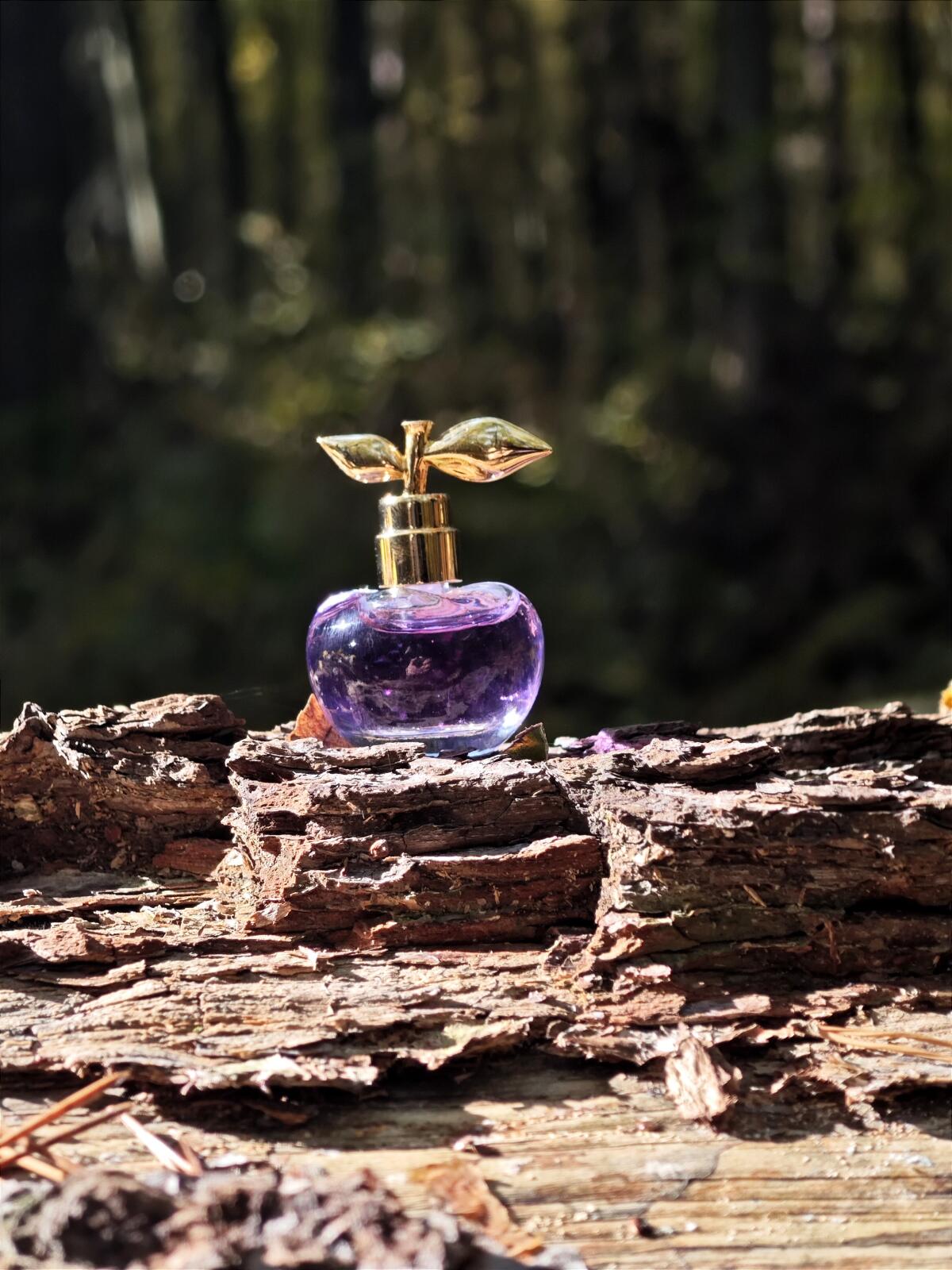 تصویر عطر لونا بلاسم نینا ریچی