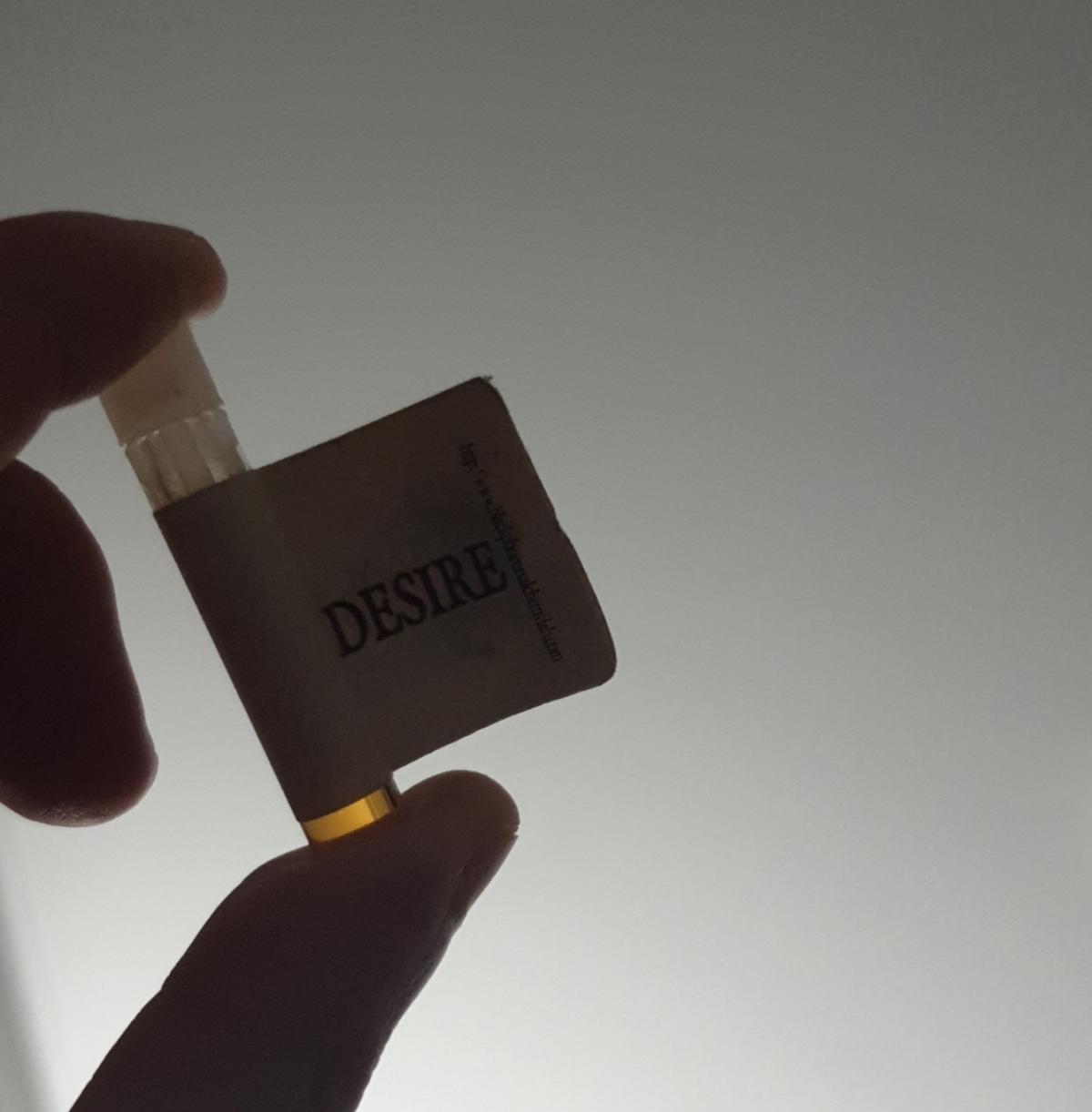تصویر عطر دیزایر بلک فینیکس آلکمی لب
