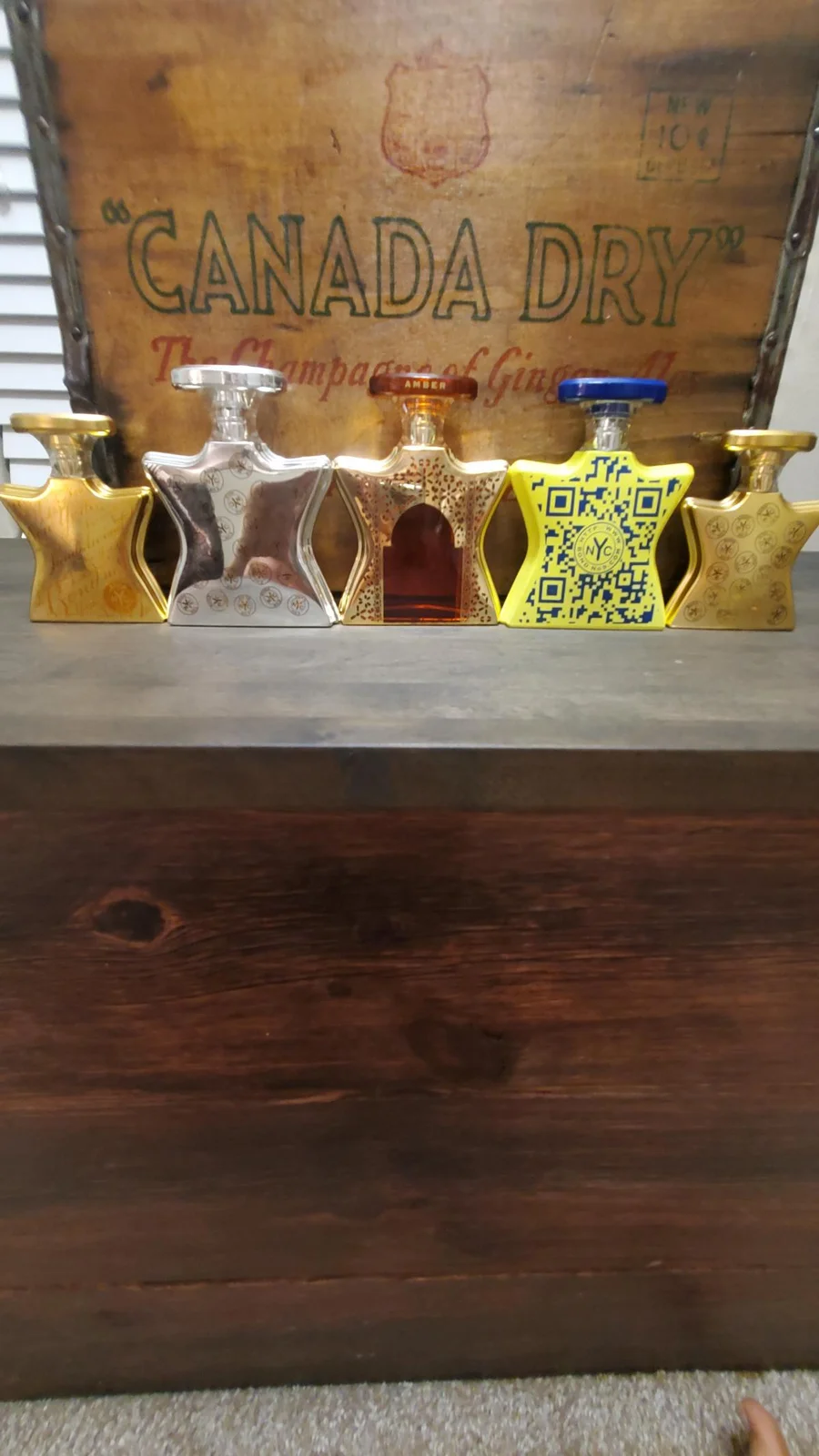 تصویر عطر نیویورک صندل وود باند شمارهٔ ۹