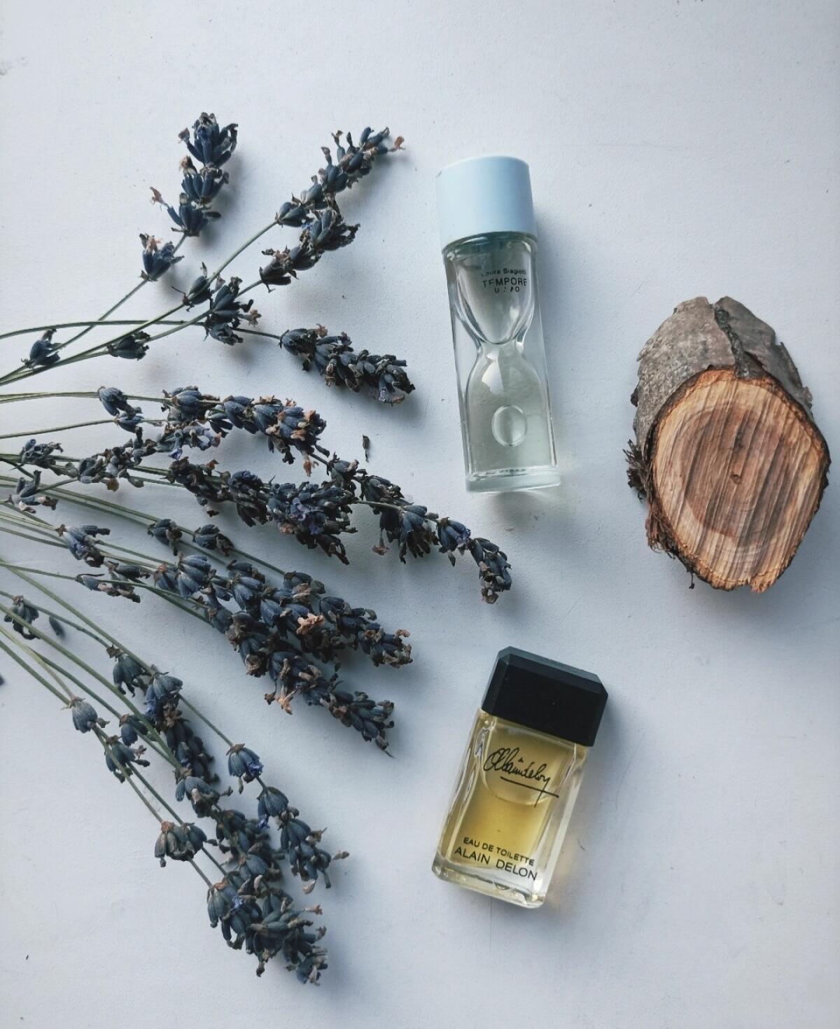 تصویر عطر تمپوره اوومو لورا بیاگیوتی