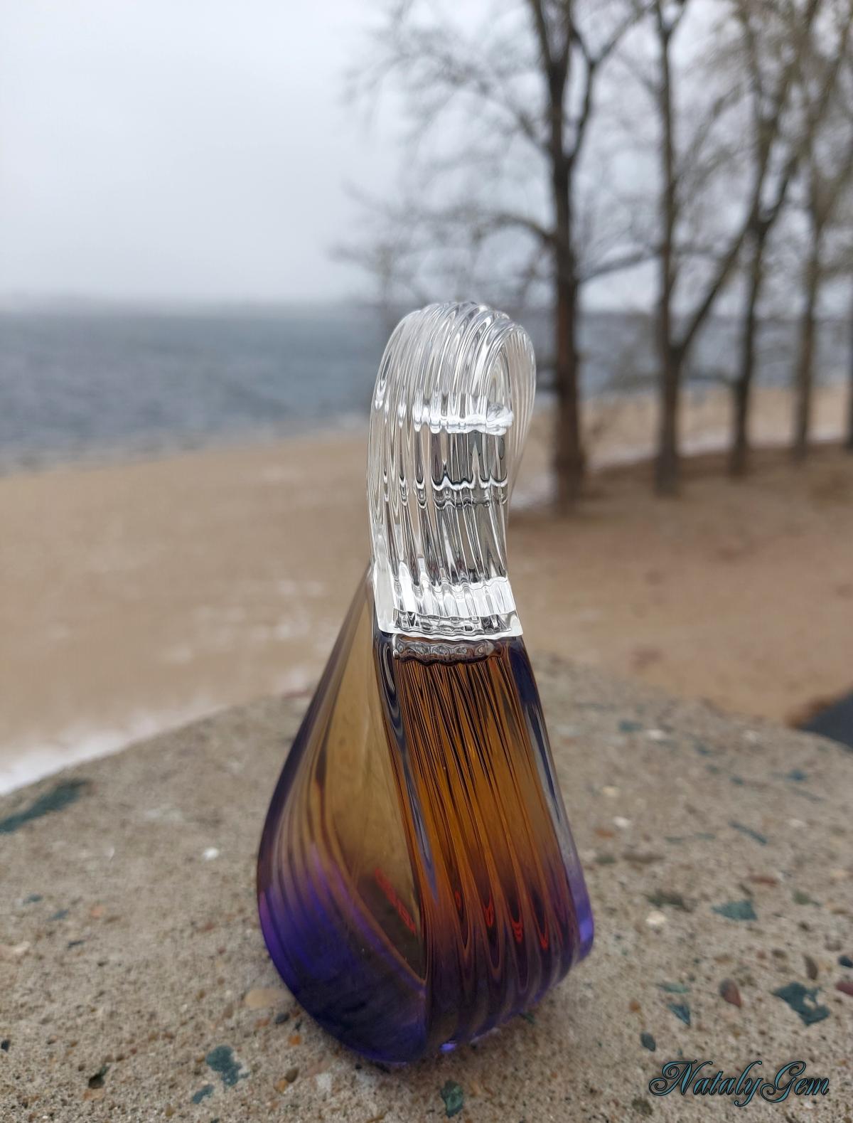 تصویر عطر مدلی کنزو