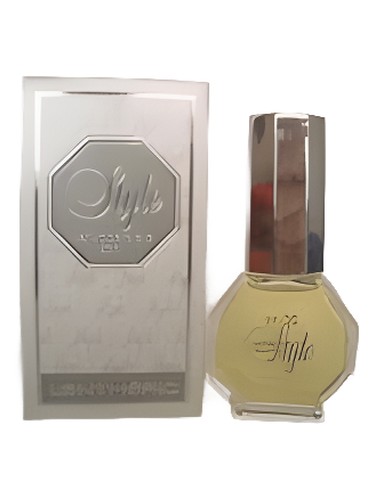 تصویر عطر استایل لنتریک