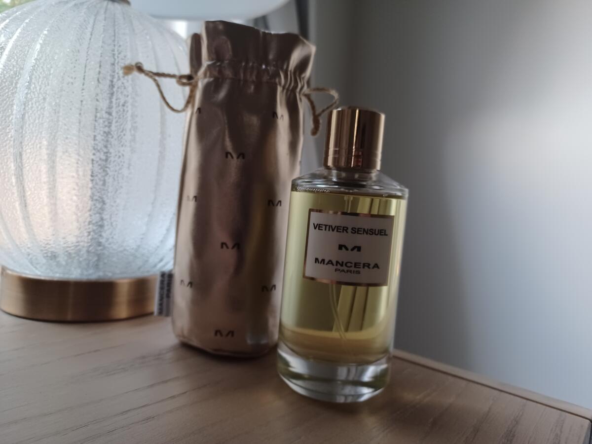 تصویر عطر وتیور سنسوال مانسرا