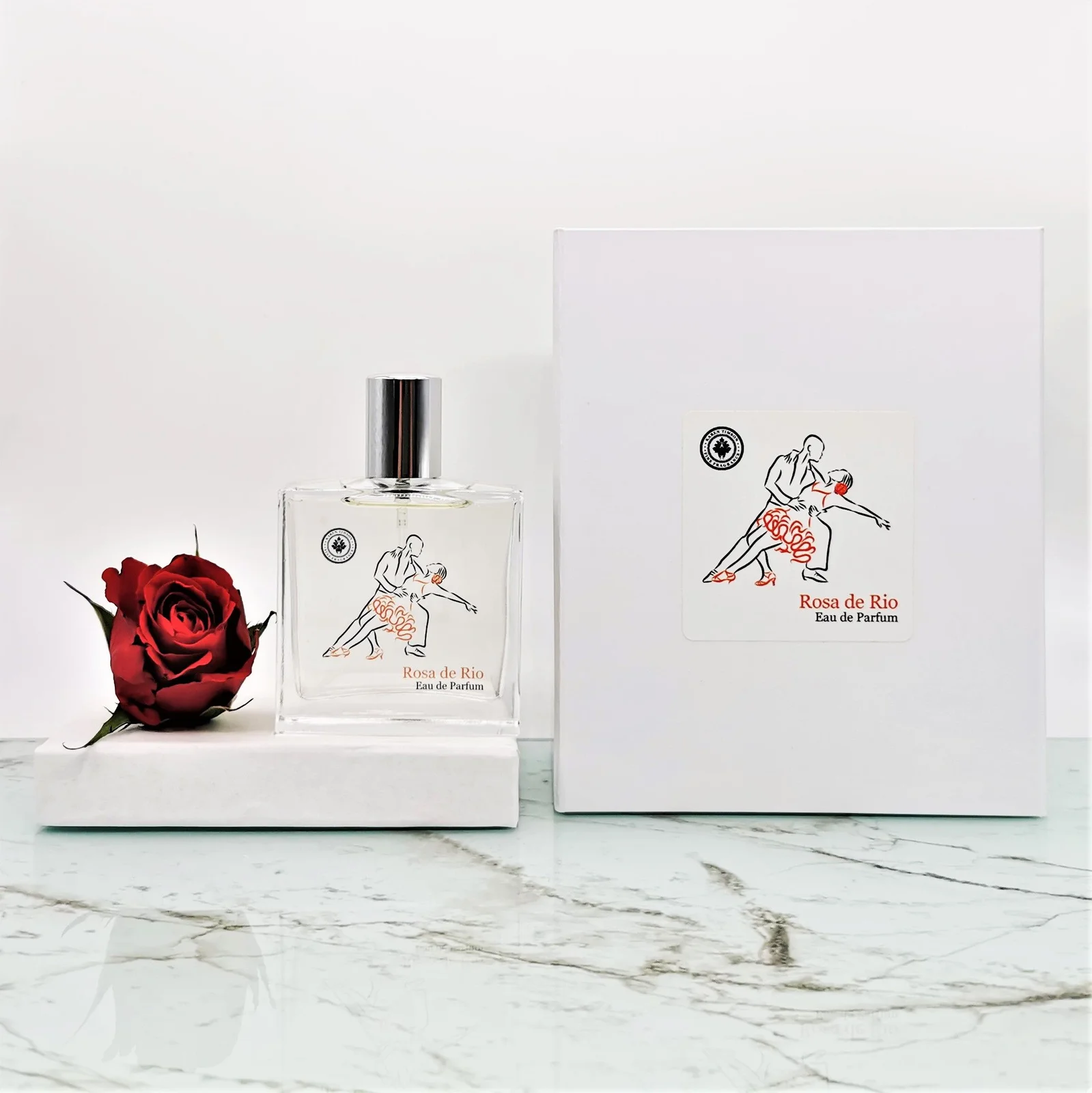 تصویر عطر رزا د ری‌یو کارن تیمسون