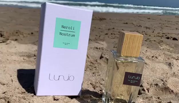 تصویر عطر نرولی نوستروم لونیو