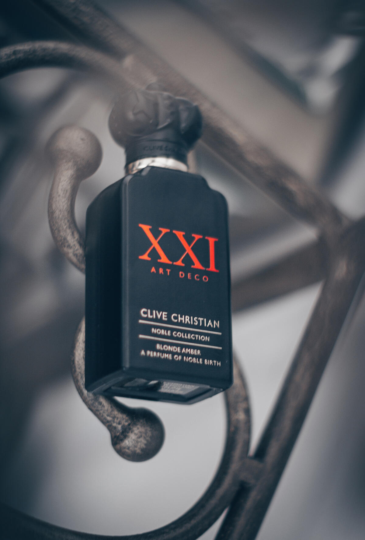 تصویر عطر بلاند آمبر کلایو کریستین