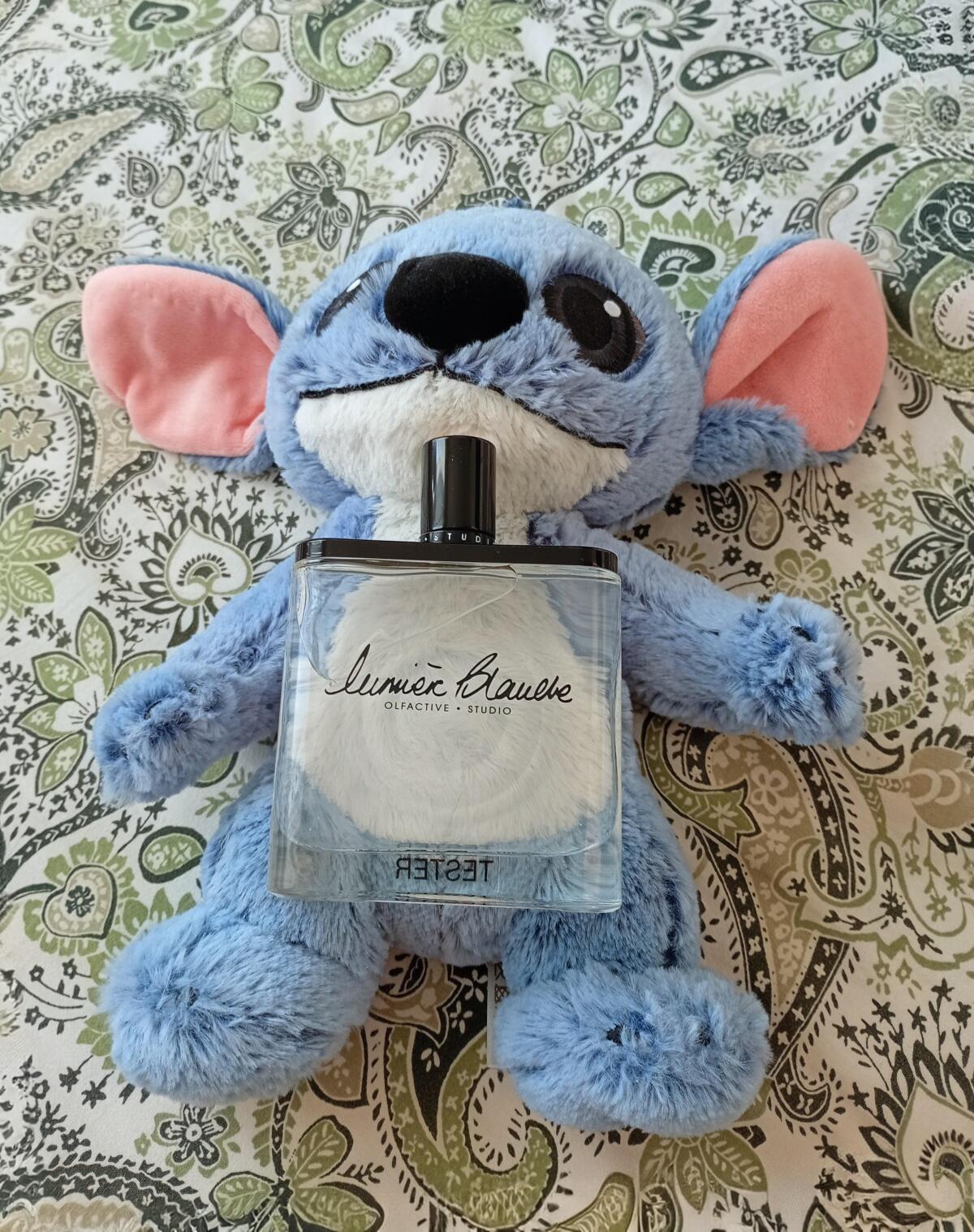 تصویر عطر لومیر بلانش اولفکتیو استودیو