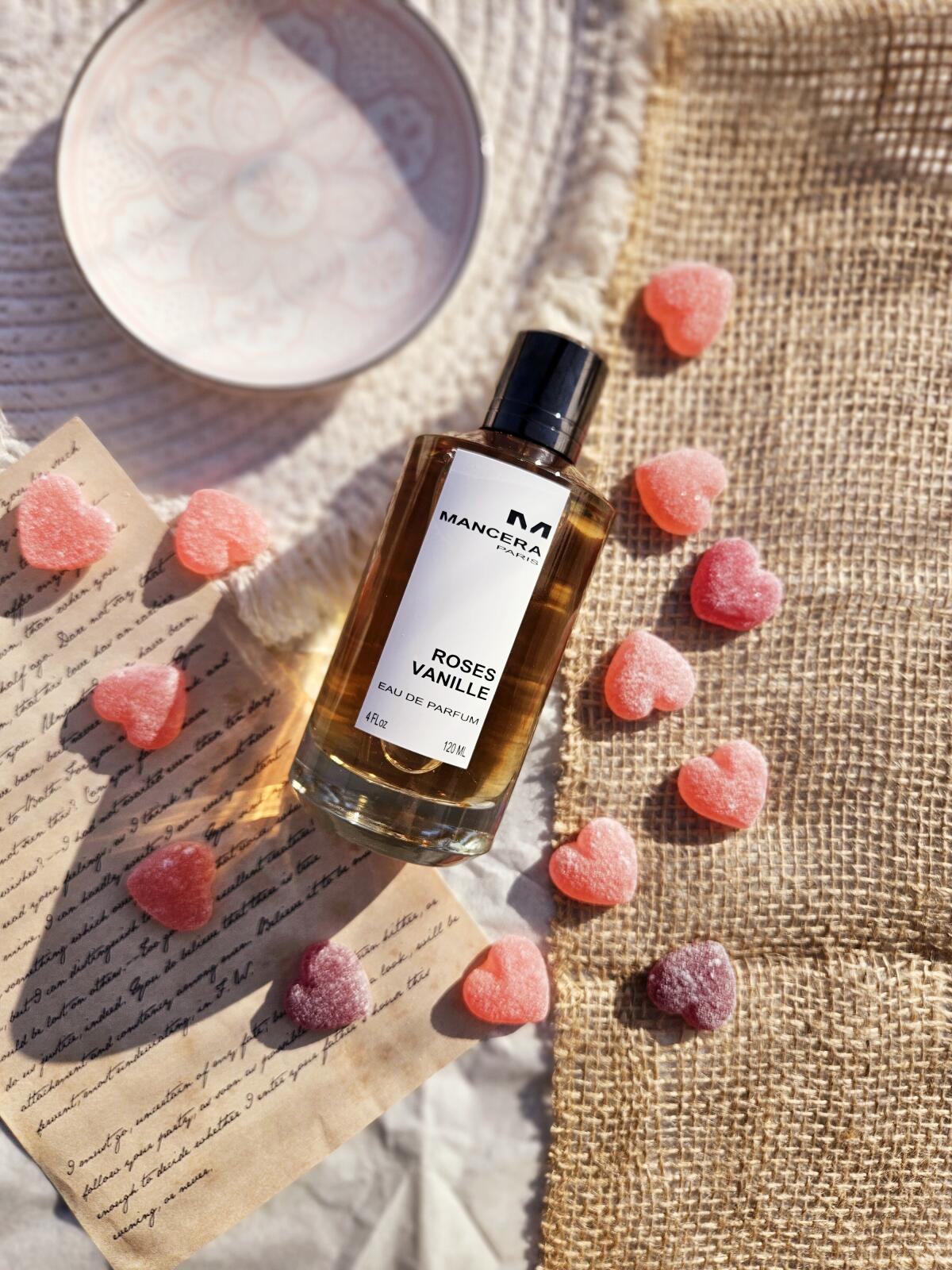 تصویر عطر رزز وانیل مانسرا