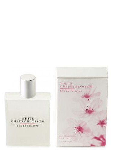 تصویر عطر وایت چری بلوسم بث اند بادی ورکس