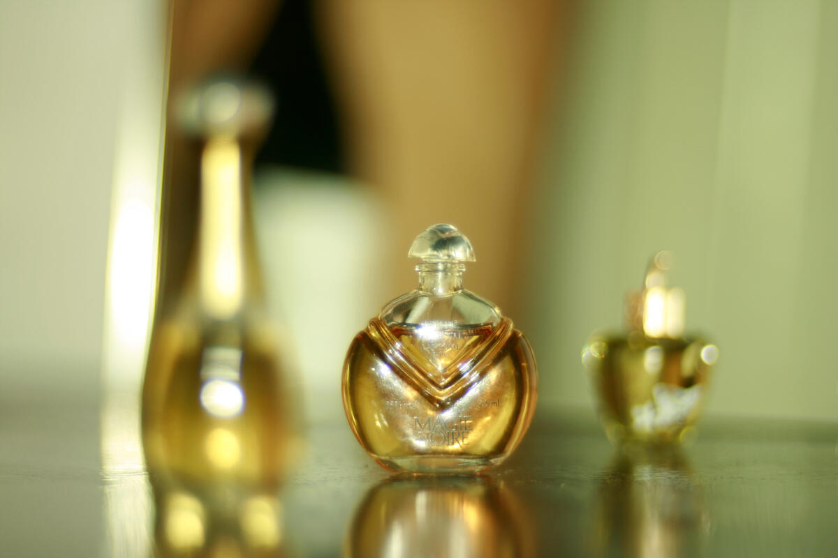 تصویر عطر ماژی نوآر پرفیوم لانکوم