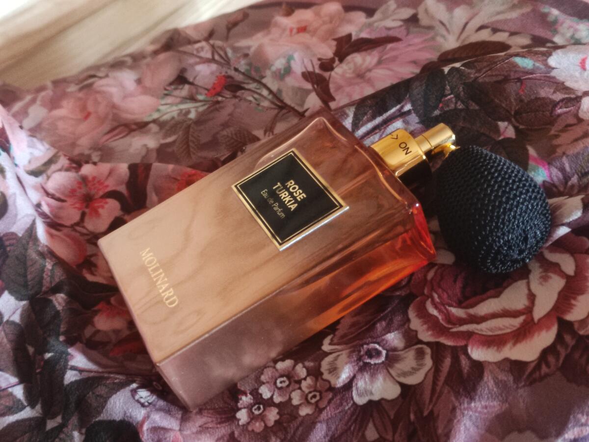 تصویر عطر رز ترکیه مولینار