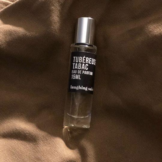 تصویر عطر توبروز تاباک لَفینگ سن