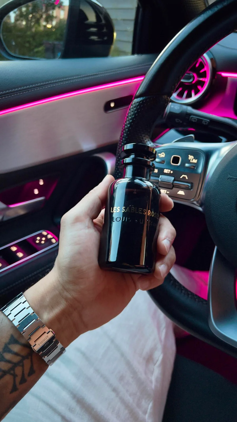 تصویر عطر لز سابل رز لویی ویتون