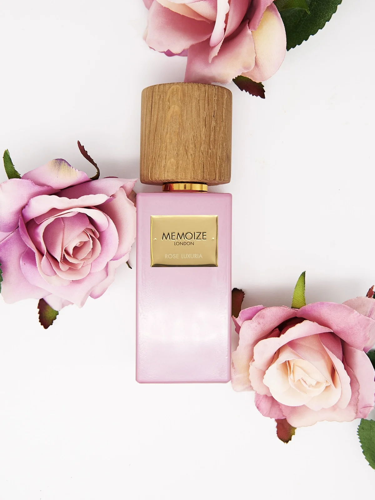 تصویر عطر رُز لوکسوریا ممویز لندن