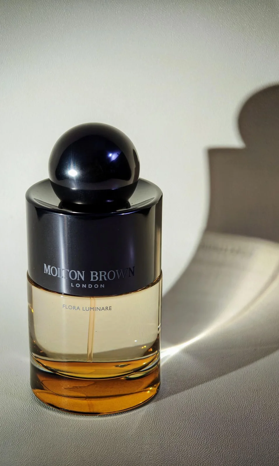 تصویر عطر فلورا لومینار مولتون براون