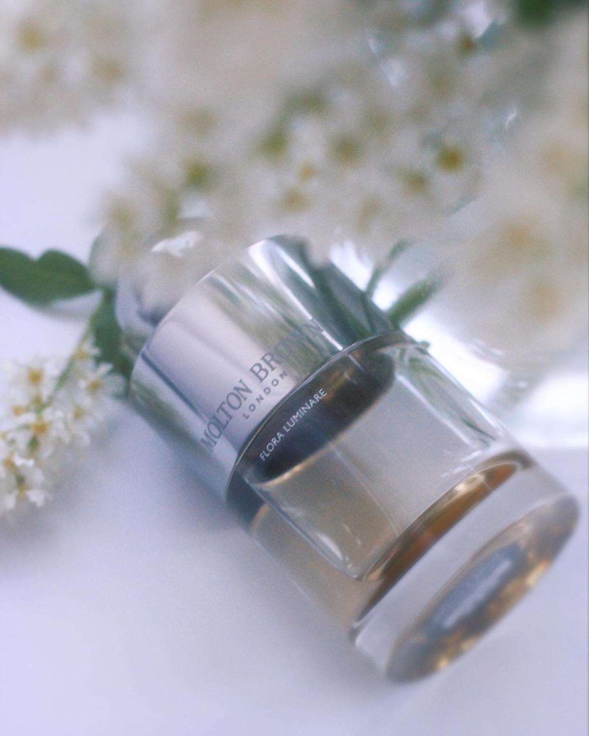 تصویر عطر فلورا لومینار مولتون براون