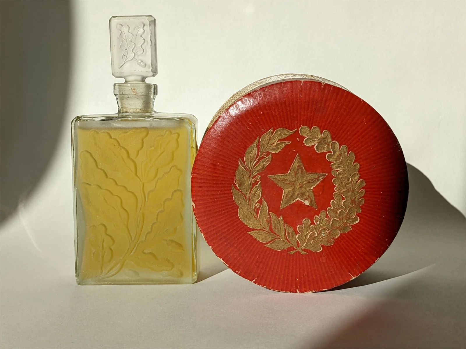 تصویر عطر زولاتایا زوزدا نوایا زاریا (طلوع نو)