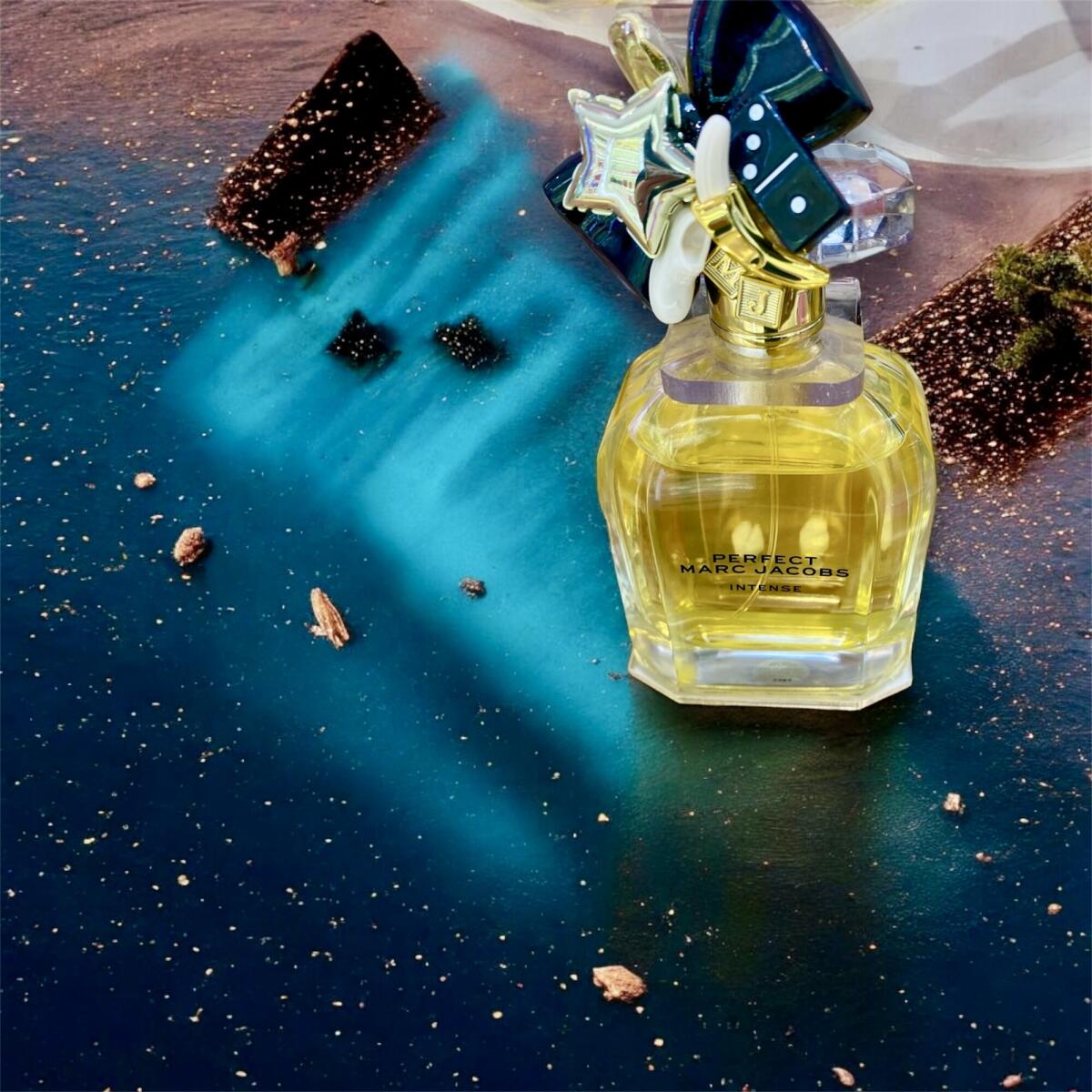 تصویر عطر پرفکت اینتنس مارک جیکوبز