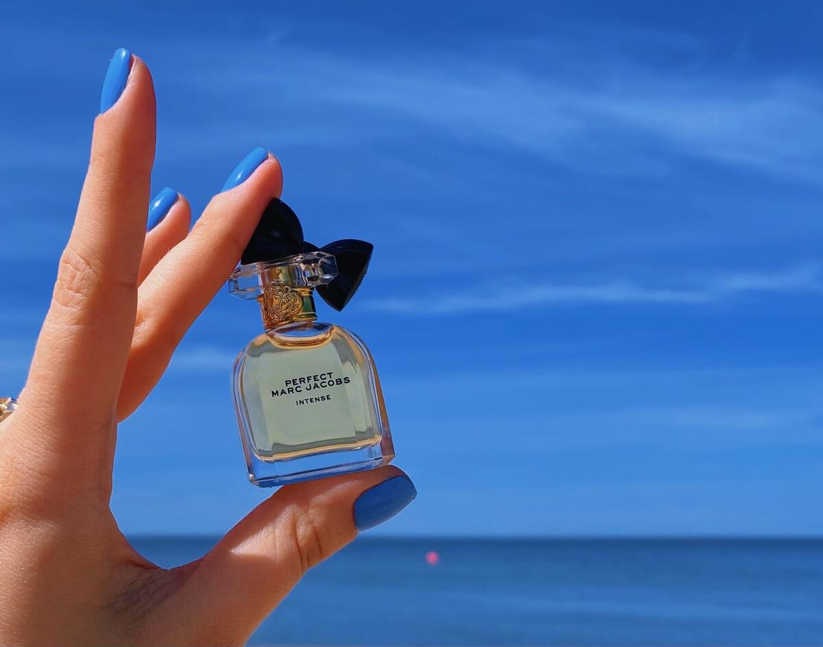 تصویر عطر پرفکت اینتنس مارک جیکوبز