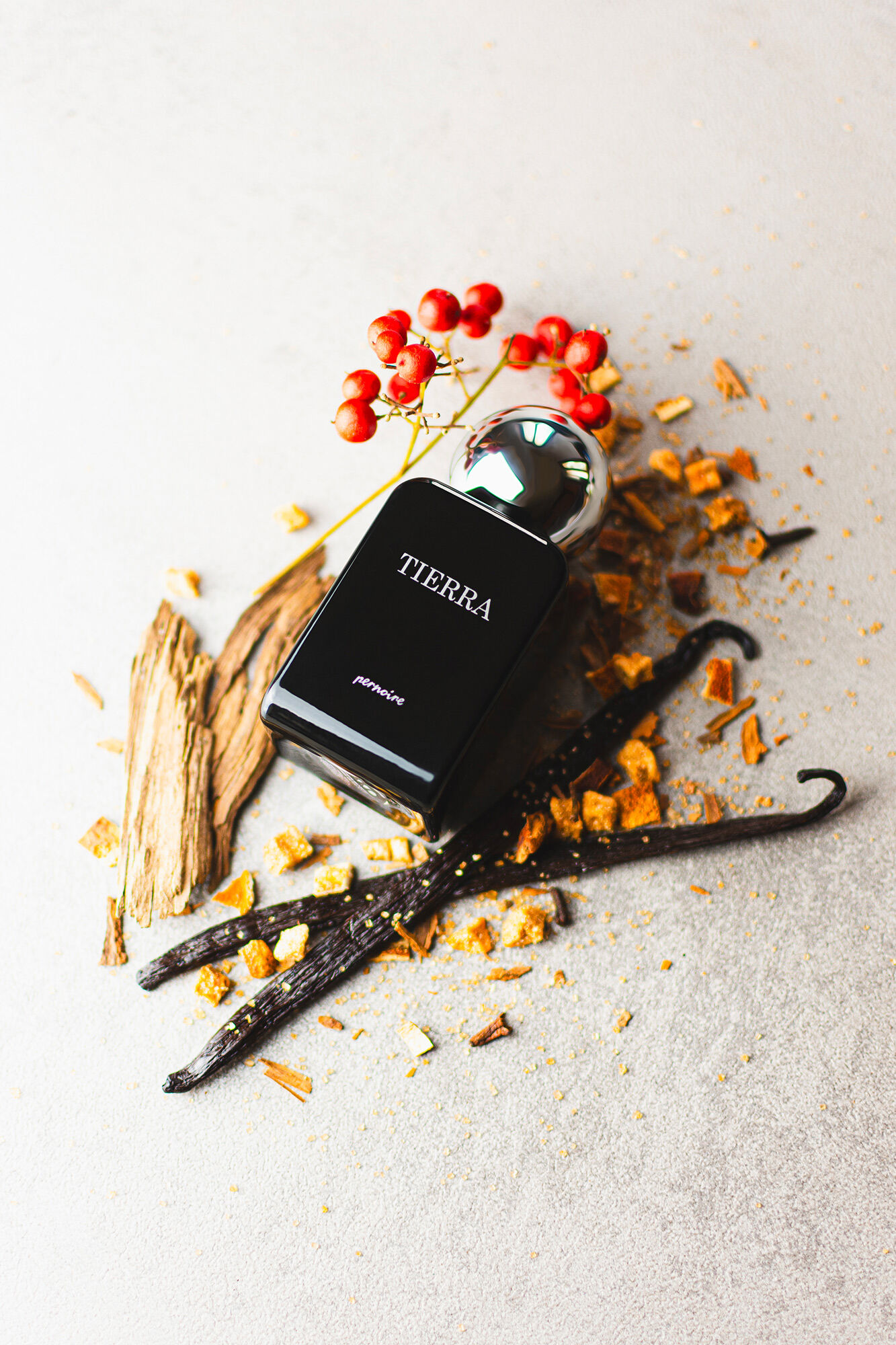 تصویر عطر تیرا پرنوار