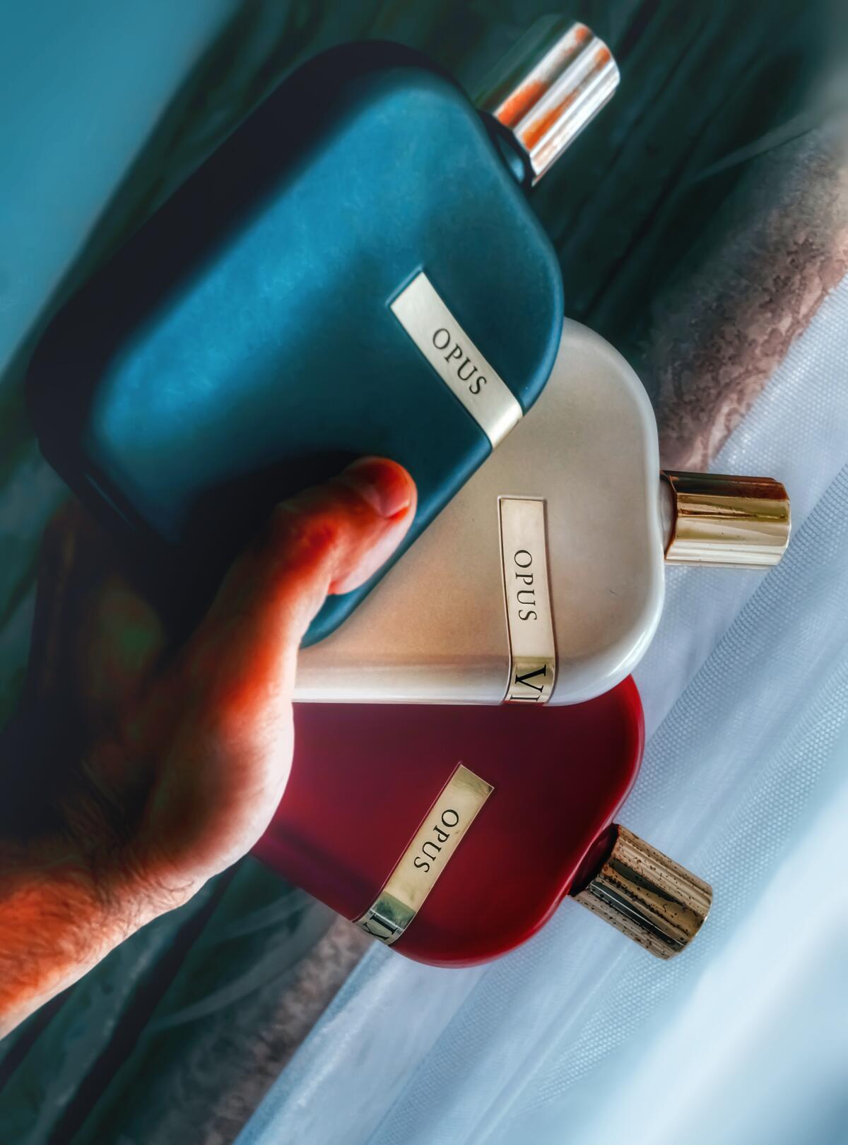 تصویر عطر د لایبرری کالکشن اپوس ۸ آمواژ
