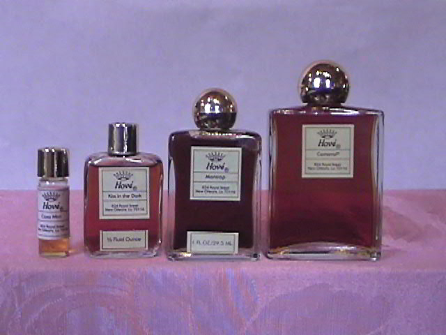 تصویر عطر ایستر لیلی هووه پرفیومر