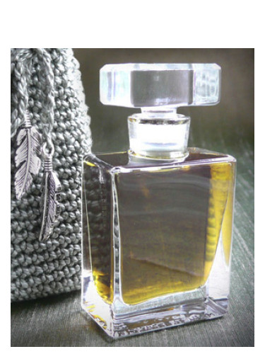 تصویر عطر چاپارال راکسَنا ایلومِنیتِد پرفیوم
