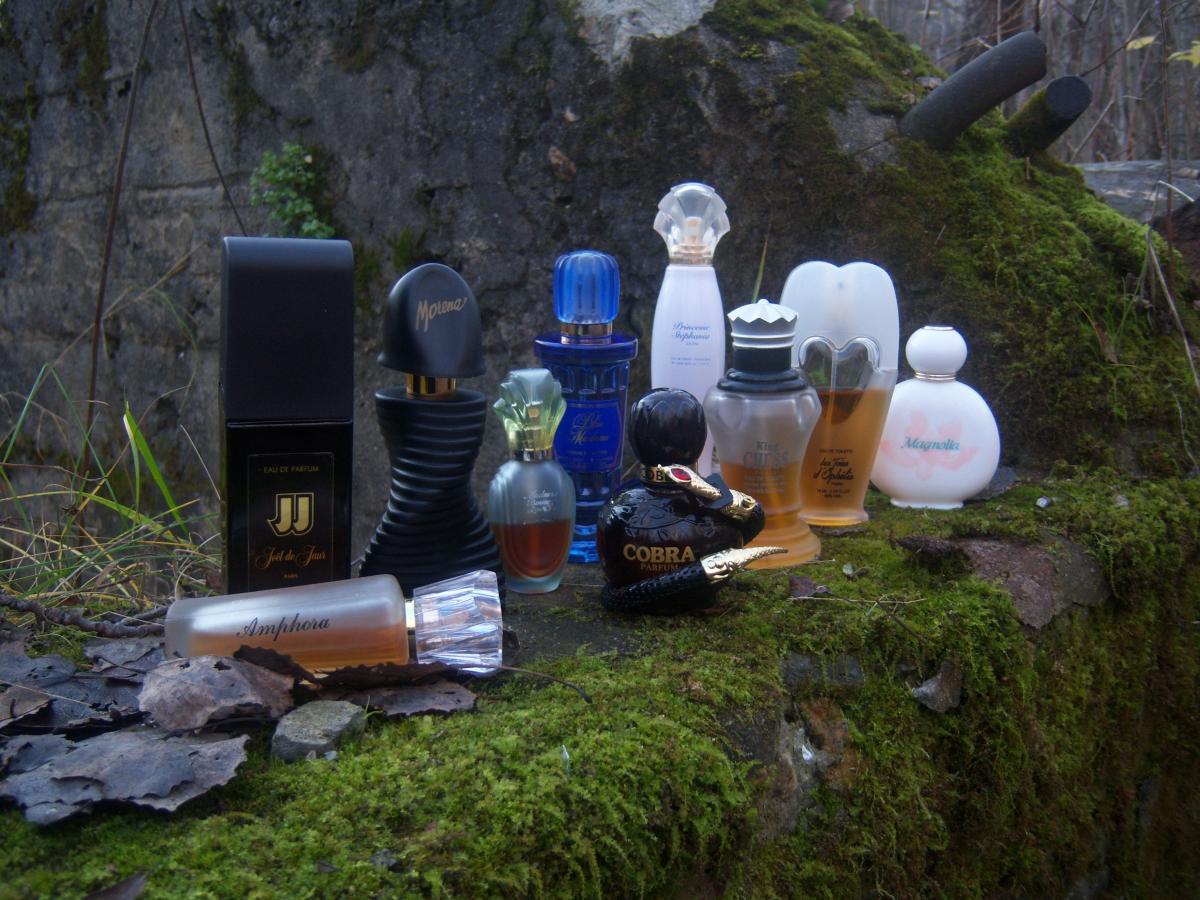 تصویر عطر مورینا نوآر پرفیومز مورنا