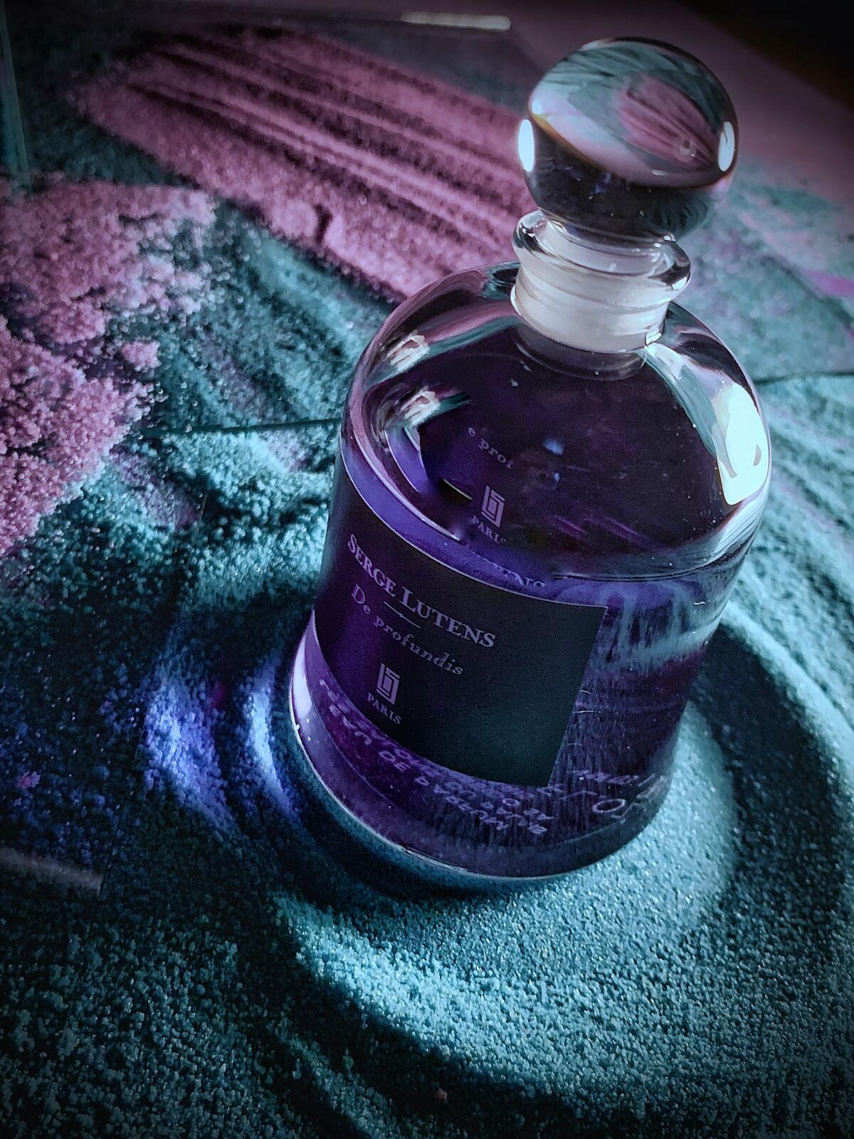 تصویر عطر دی پرفوندیس سرژ لوتانس