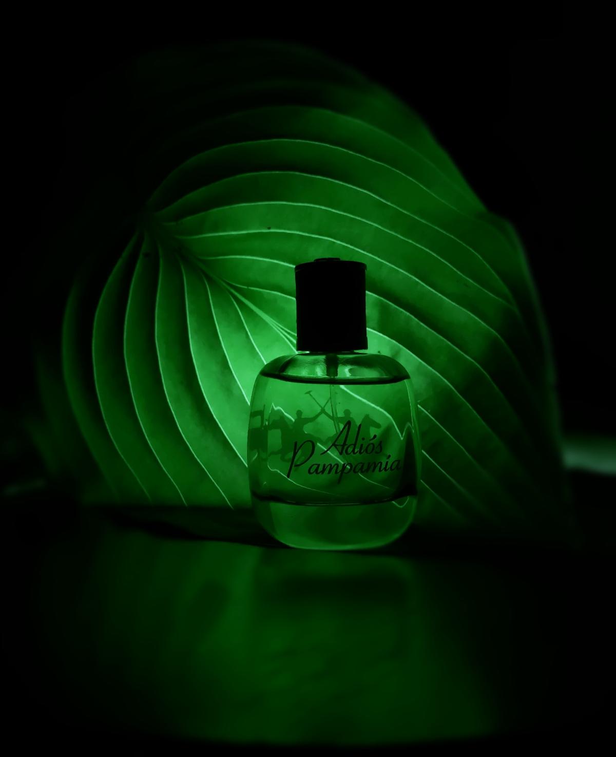 تصویر عطر ادیوس پامپامیا موجر لا مارتینا