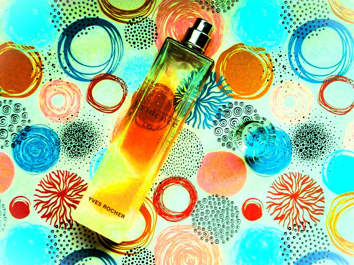تصویر عطر کام اَن اِویدانس لو ایو روشه
