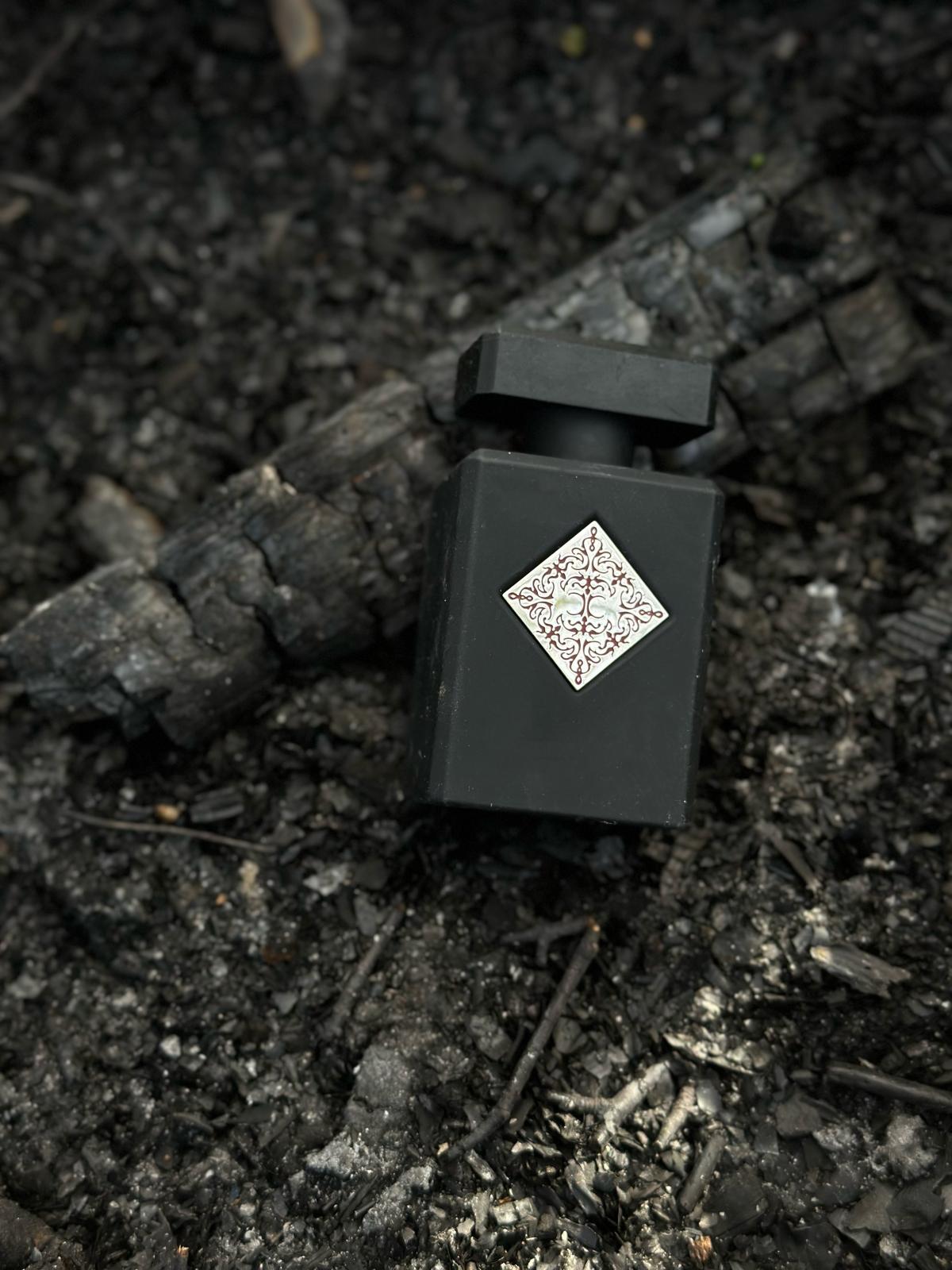 تصویر عطر دیوان اتراکشن اینیشیو پرفیومز پریوه
