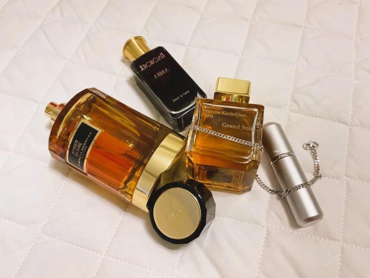 تصویر عطر امبر دسایر کارولینا هررا